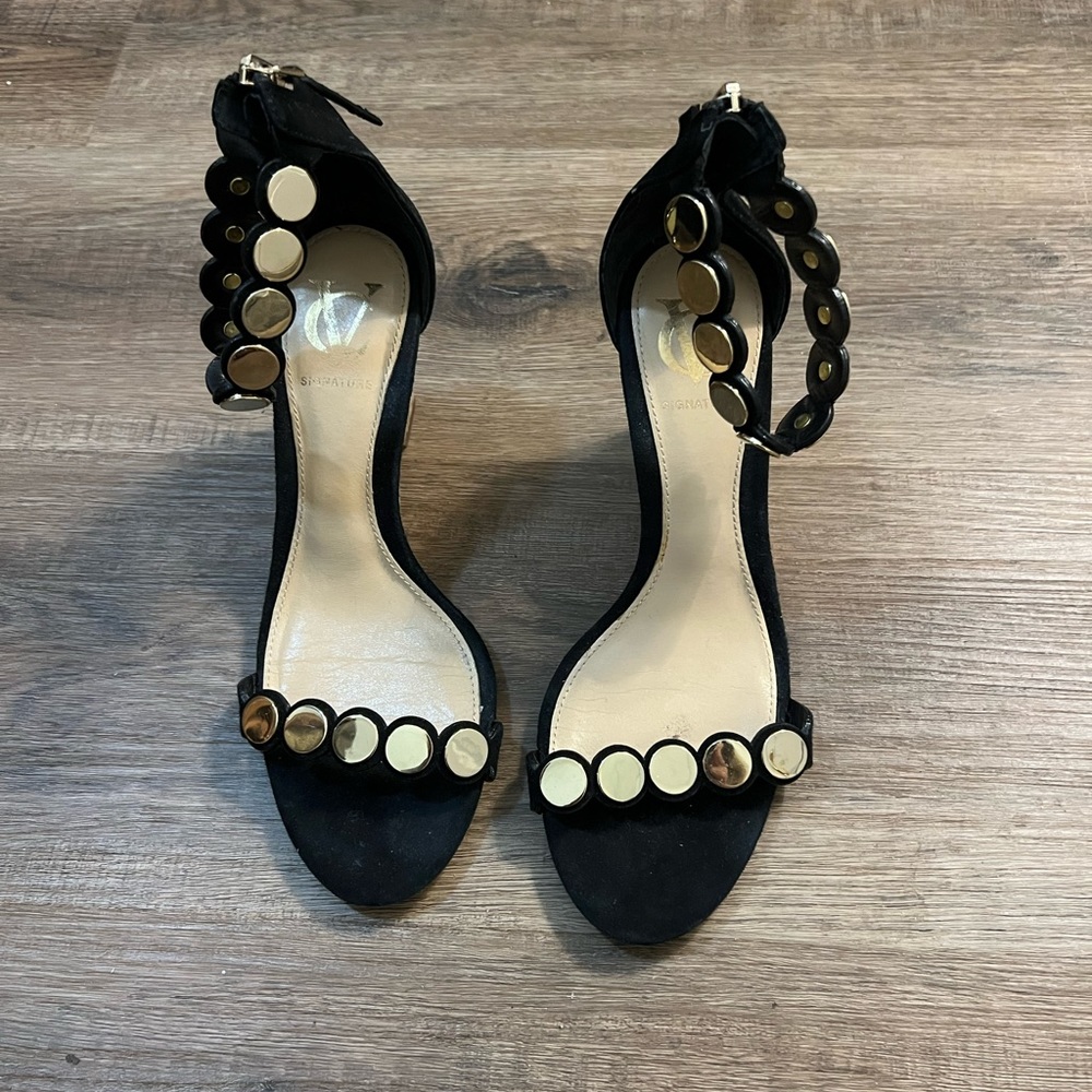 Dolce Vita black heels with gold accents size 7.5